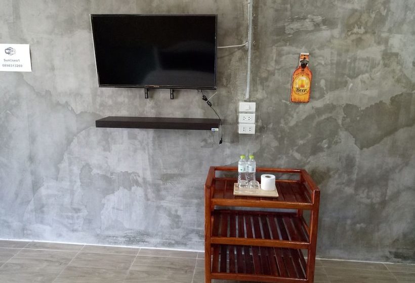 בית מלון כפרי Sun At Sea