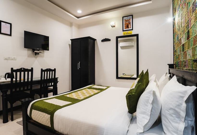 هتل The Legend Haveli