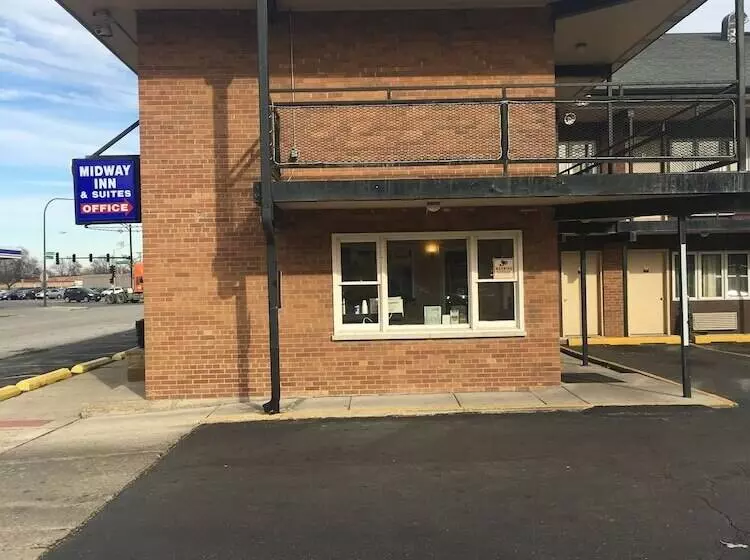 Motelli Midway Inn & Suites