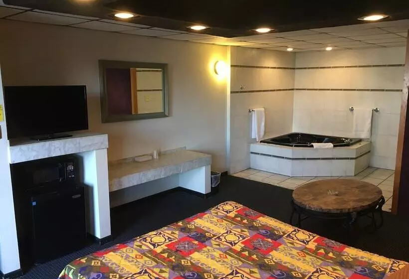 Motelli Midway Inn & Suites