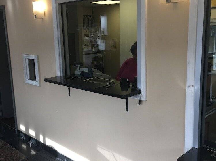 مُتل Midway Inn & Suites