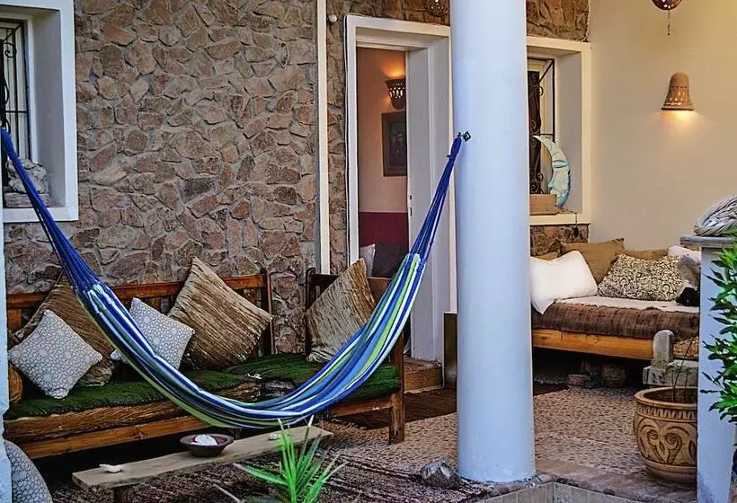The Cozy Beach House