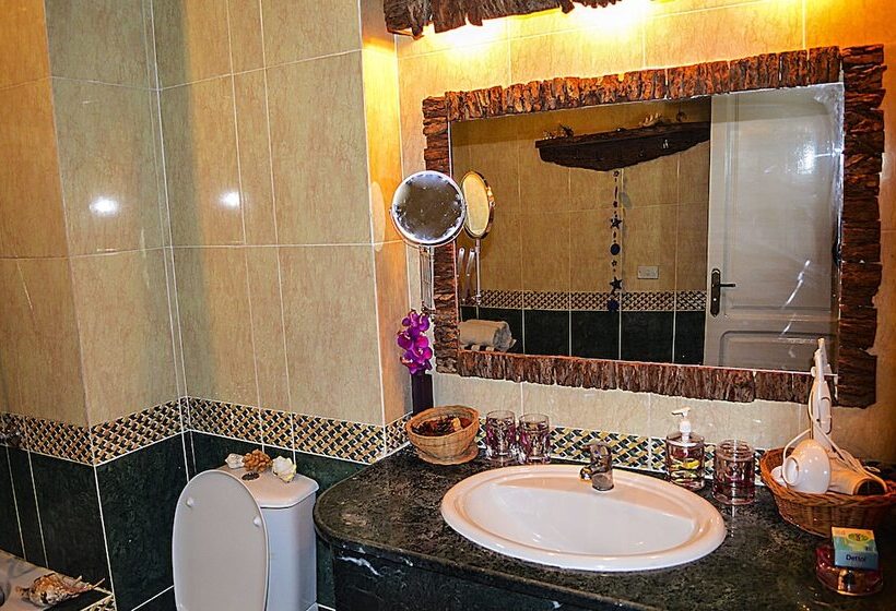 The Cozy Beach House