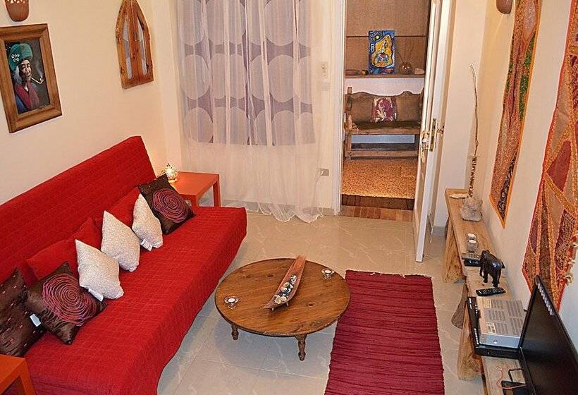 The Cozy Beach House