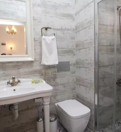 Alya Mou Butik Otel