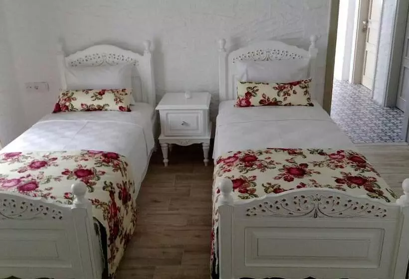 Alya Mou Butik Otel