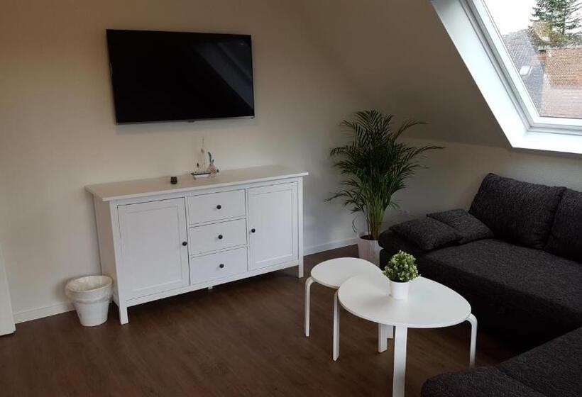 Отель Dorfkrug Busum