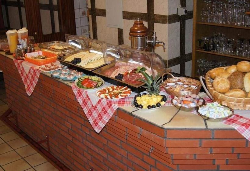 Отель Dorfkrug Busum