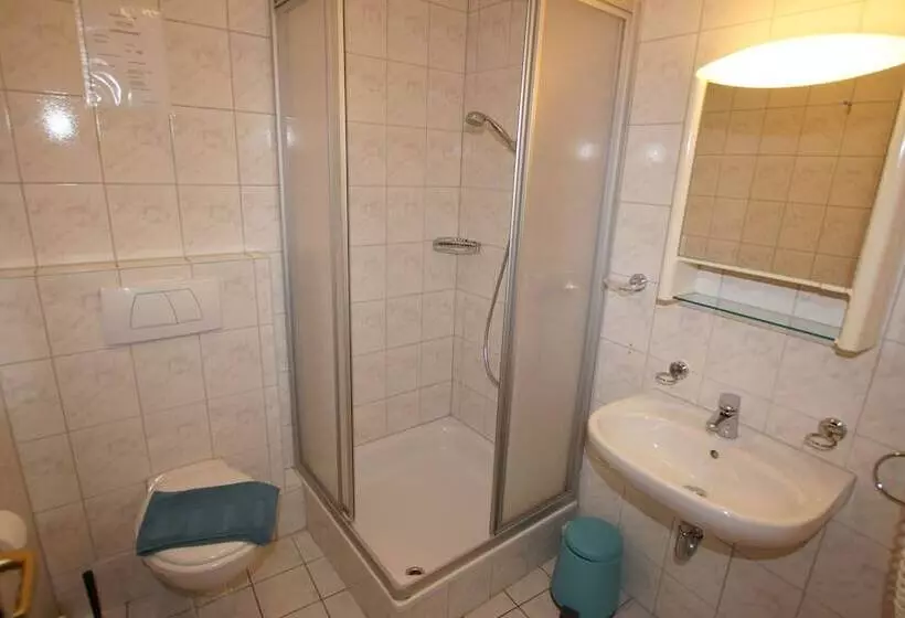 Hotelli Dorfkrug Busum
