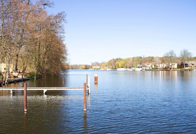 هتل Altes Fährhaus Ehemals Himmel Und Havel