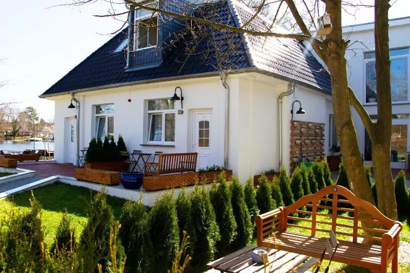 ホテル Altes Fährhaus Ehemals Himmel Und Havel