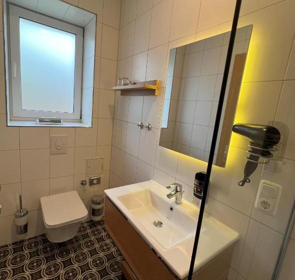 هتل Altes Fährhaus Ehemals Himmel Und Havel