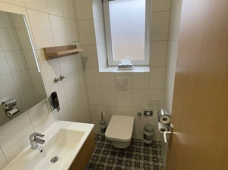 هتل Altes Fährhaus Ehemals Himmel Und Havel