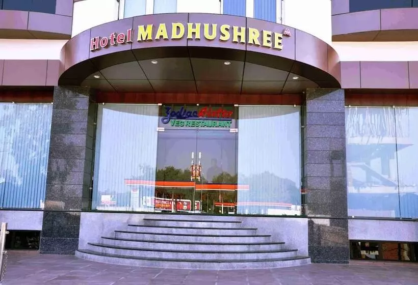 ホテル Madhushree