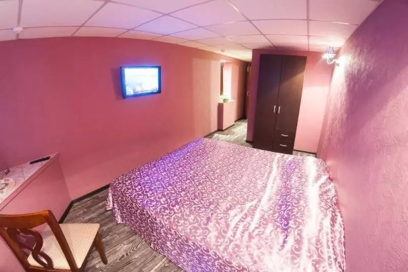 هتل Perina Inn