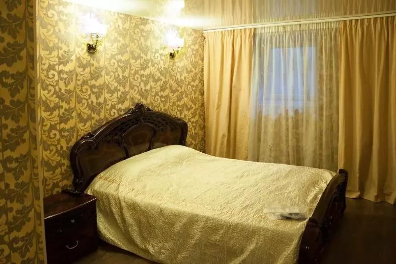 هتل Perina Inn