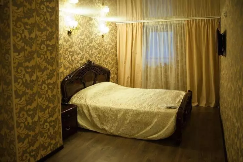 هتل Perina Inn