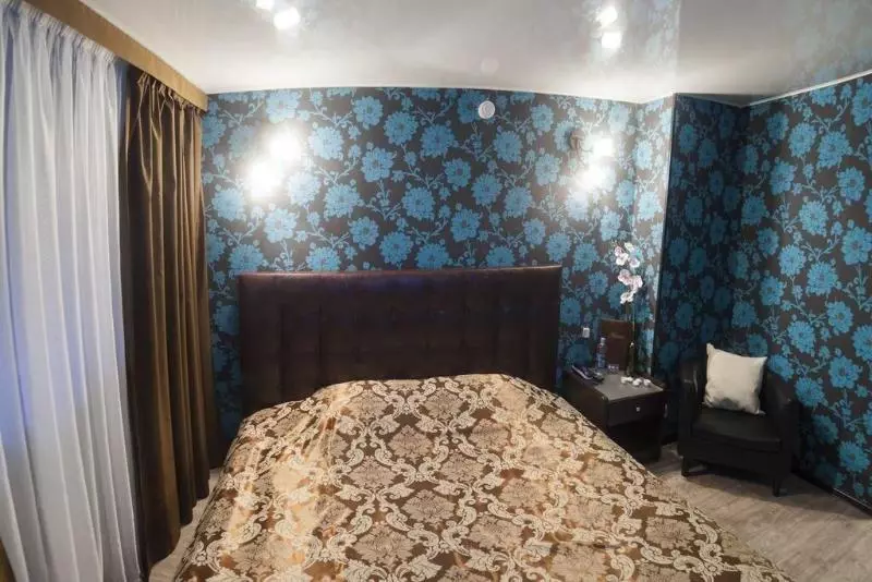 هتل Perina Inn