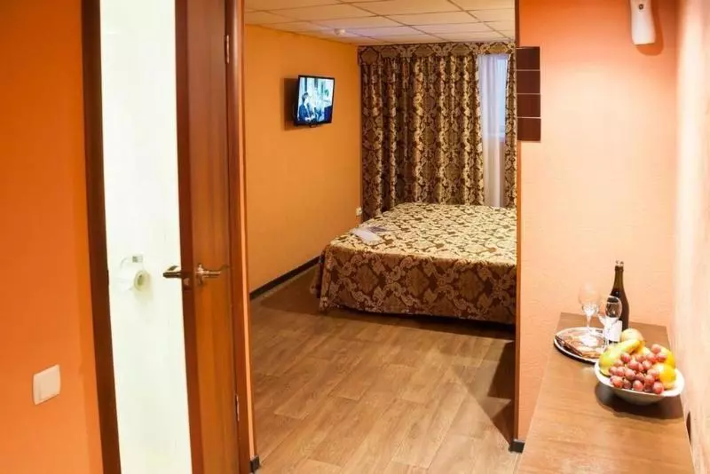 هتل Perina Inn