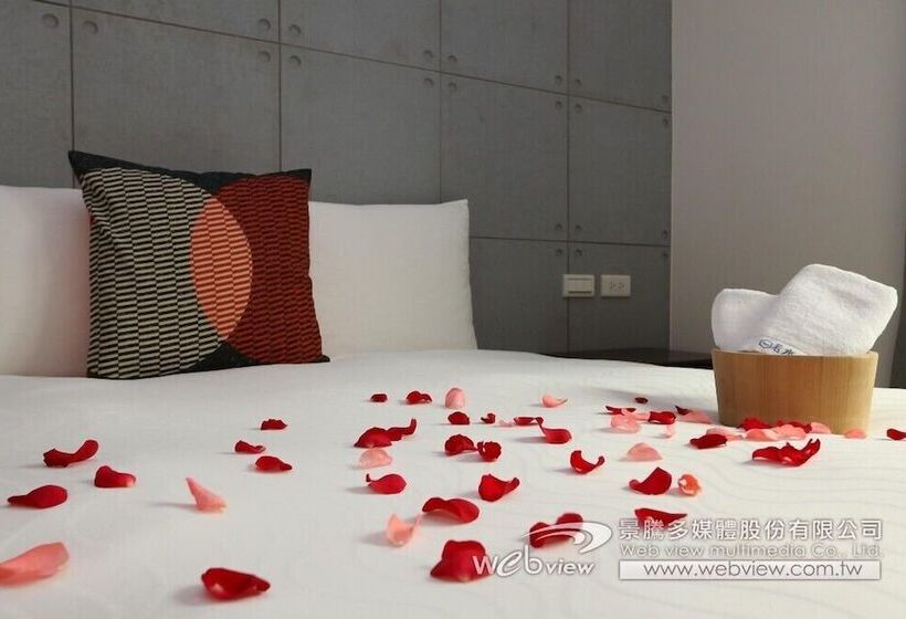 هتل Ruo Shui Hotspring