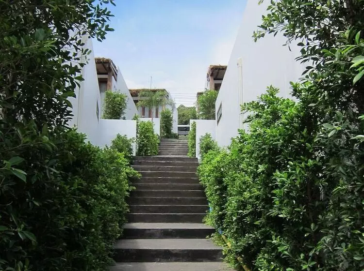 Hotelli The Humble Villas