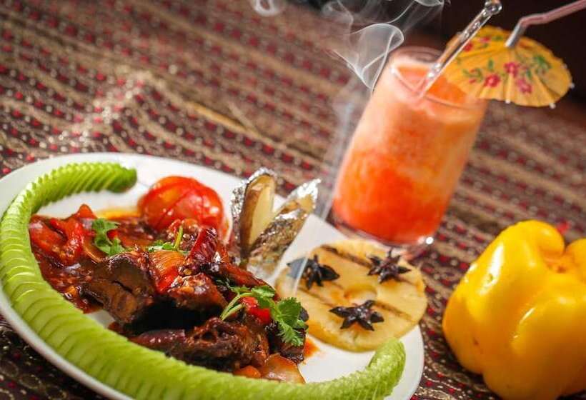 هتل The Mahal Inn