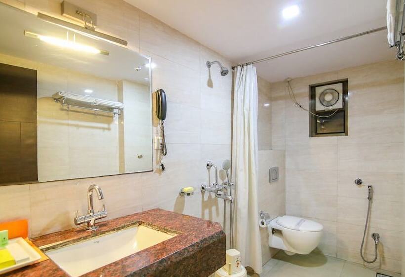 هتل The Mahal Inn