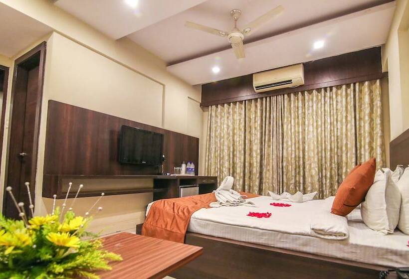 هتل The Mahal Inn