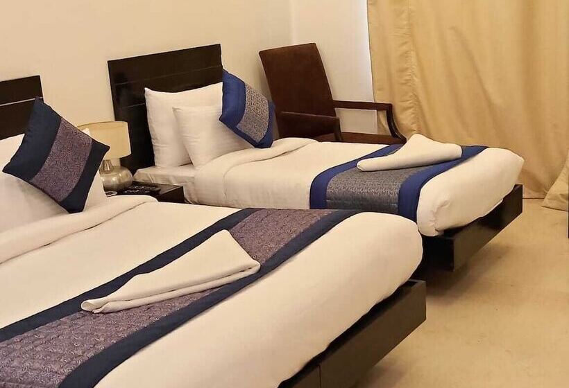 פנסיון Asian Suites Huda City Centre