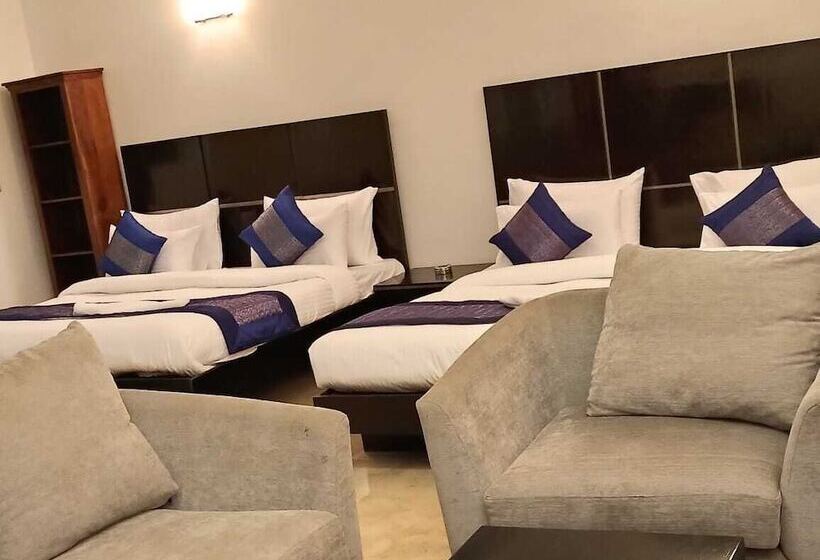 פנסיון Asian Suites Huda City Centre