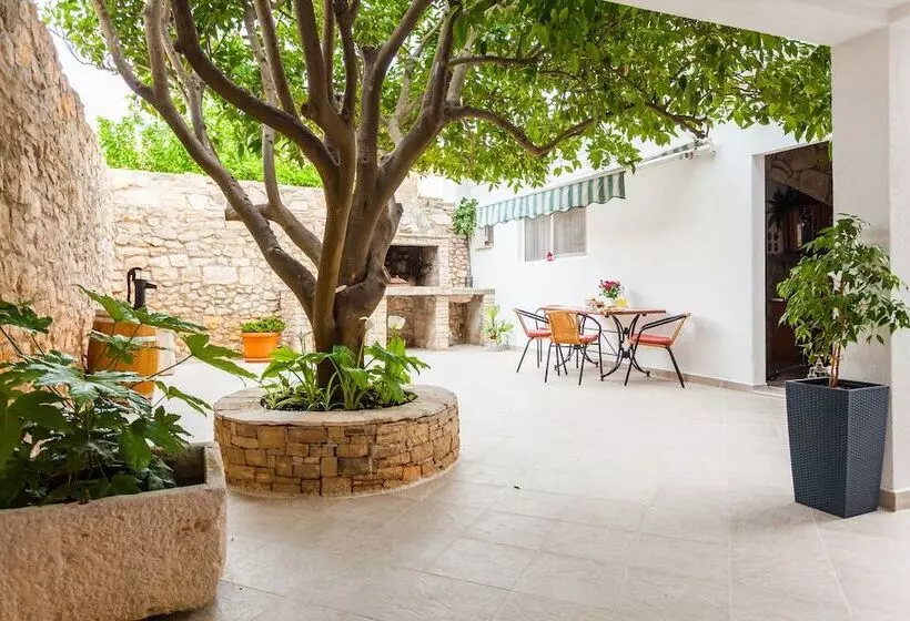 Majatalo Guest House Mara