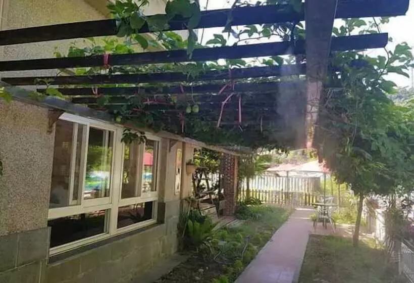 Shuanghu Garden B&b