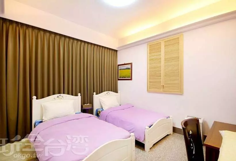 Shuanghu Garden B&b