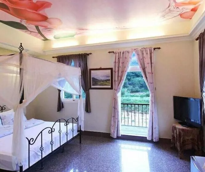 Shuanghu Garden B&b