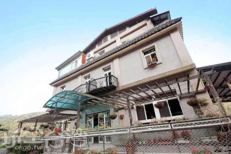 Shuanghu Garden B&b
