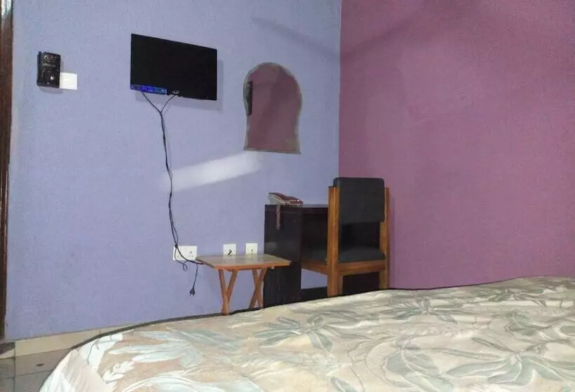 Solochus Hotel & Suites