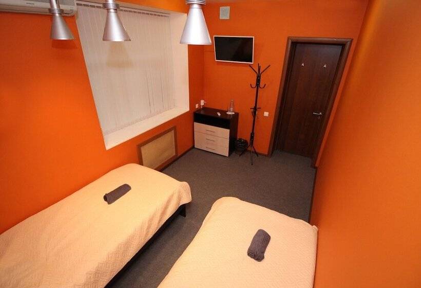 ユースホステル Homebox Capsule