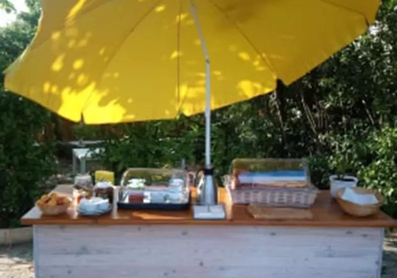 Aamiaismajoitus (B&B) Au Jardin D'amphora