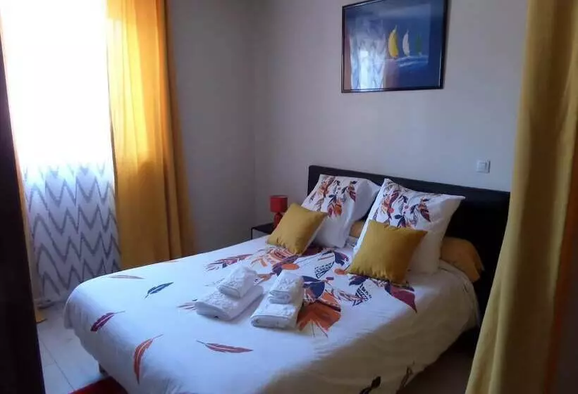 Aamiaismajoitus (B&B) Chambres D'hôtes Ronquer