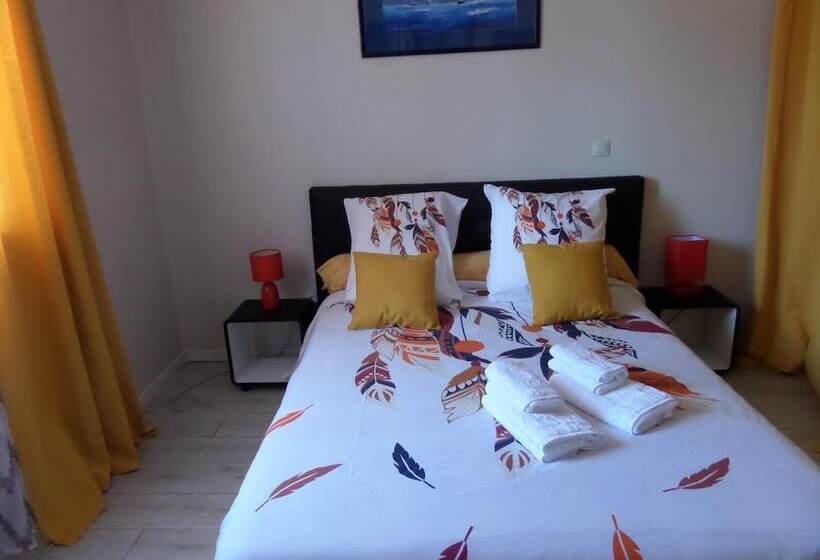 مبيت وإفطار Chambres D'hôtes Ronquer