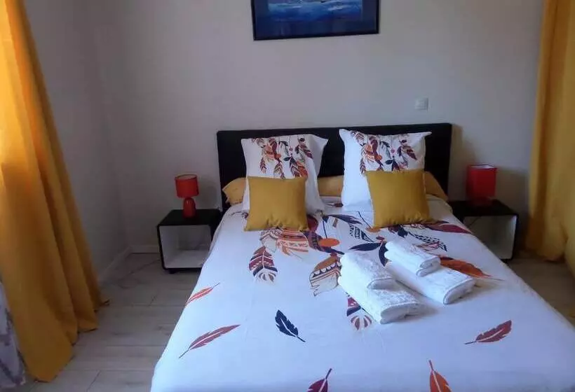 Aamiaismajoitus (B&B) Chambres D'hôtes Ronquer