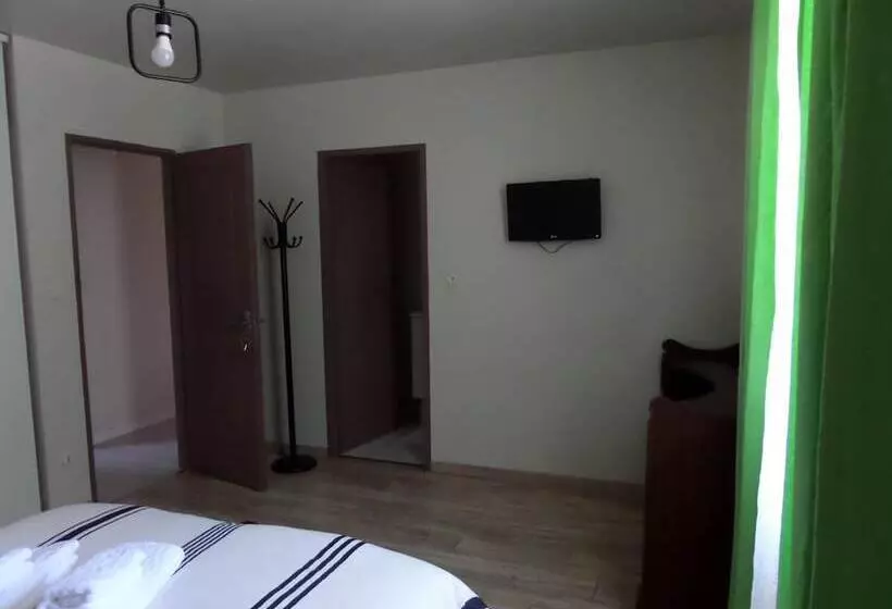 Aamiaismajoitus (B&B) Chambres D'hôtes Ronquer