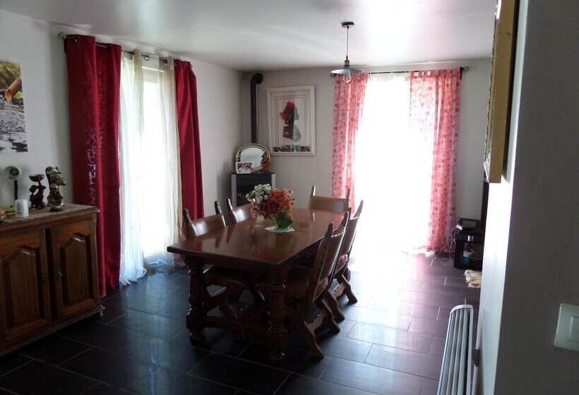 مبيت وإفطار Chambres D'hôtes Ronquer