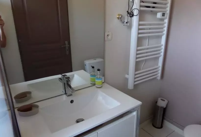 Aamiaismajoitus (B&B) Chambres D'hôtes Ronquer