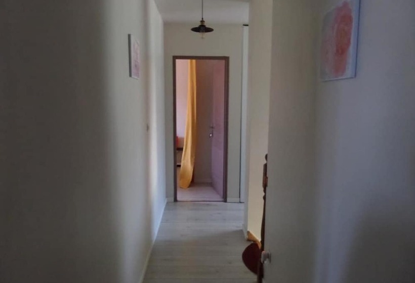 مبيت وإفطار Chambres D'hôtes Ronquer