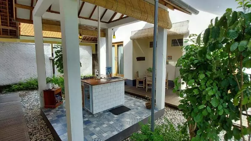 Aamiaismajoitus (B&B) Living Room Lembongan