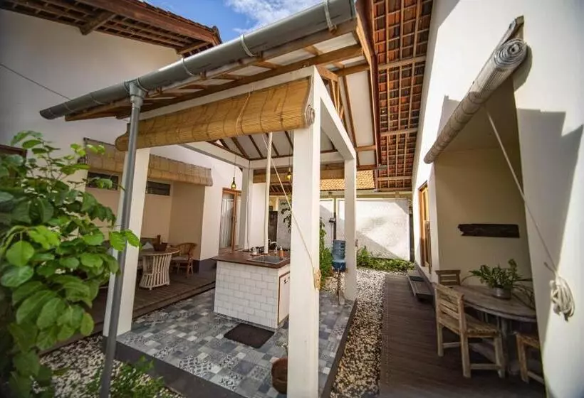 Aamiaismajoitus (B&B) Living Room Lembongan