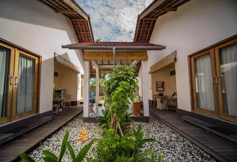 Aamiaismajoitus (B&B) Living Room Lembongan