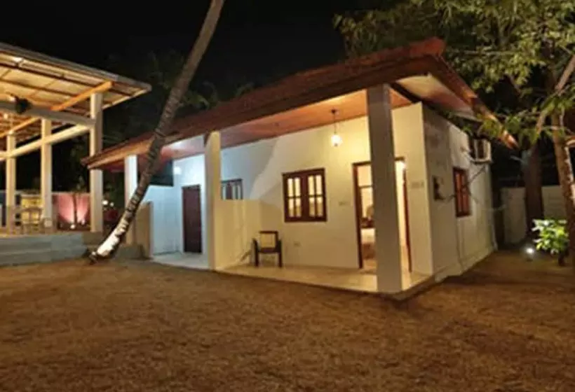Hotelli Arugambay Podbay