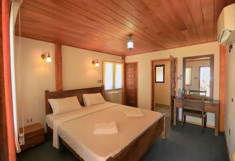 Hotelli Arugambay Podbay